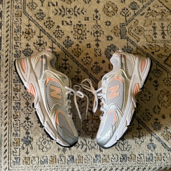 New Balance 530 - Picture 3 of 12